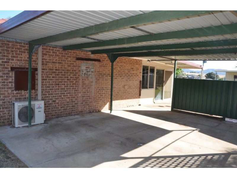 2 Seaward Ave, Scone NSW 2337