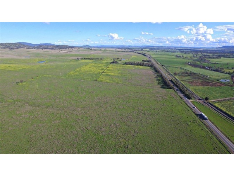 . New England Hwy & Gundy Rd, “St Aubins Estates”, Scone NSW 2337