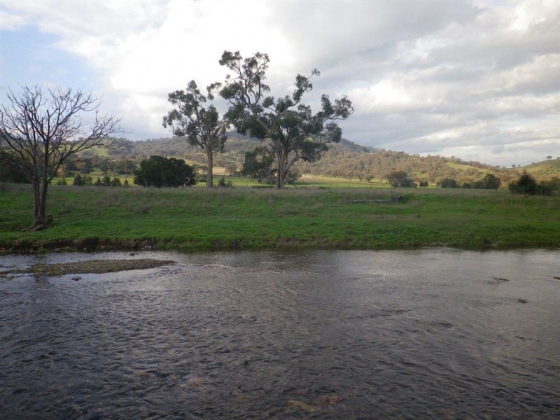 . “Valley Fields” New England Hwy, Willow Tree NSW 2339