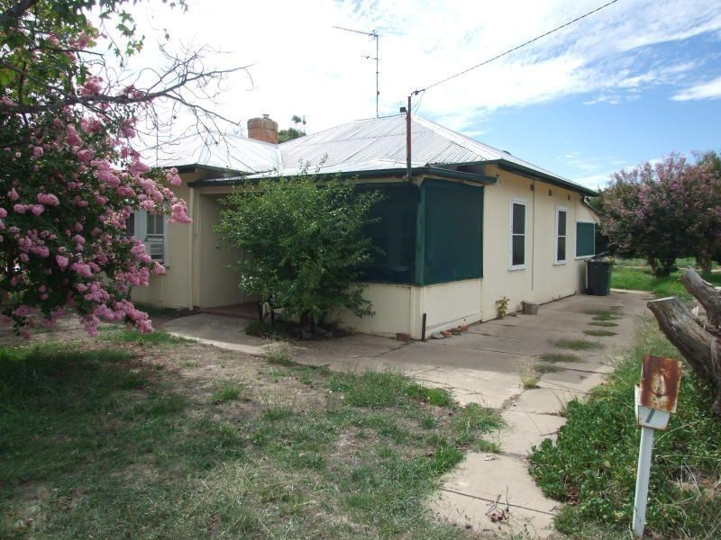 1 Bowler Street, Boomahnoomoonah VIC 3728