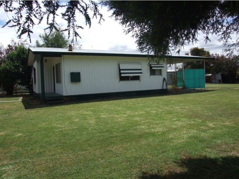 51 Young Street, Holbrook NSW 2644