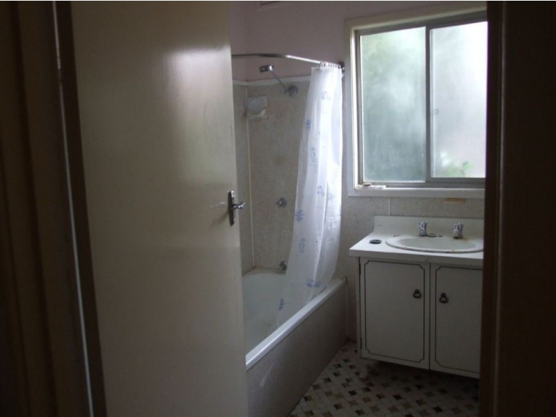 51 Young Street, Holbrook NSW 2644