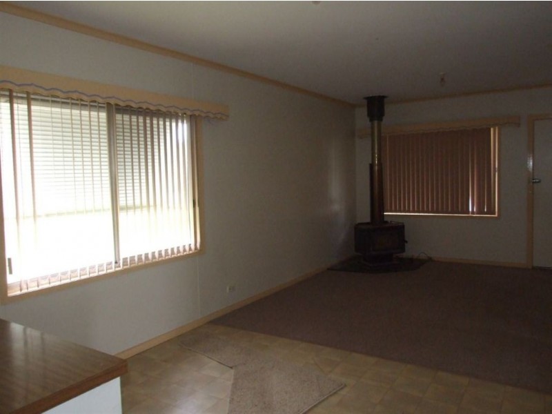 51 Young Street, Holbrook NSW 2644