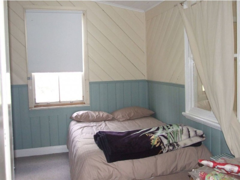 67 Young, Holbrook NSW 2644