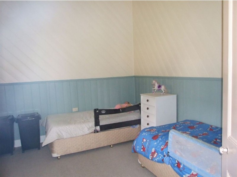 67 Young, Holbrook NSW 2644