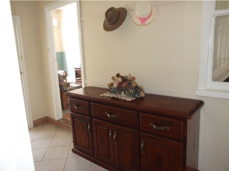 67 Young, Holbrook NSW 2644