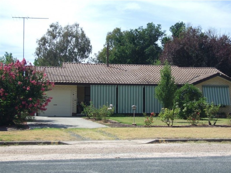 8 King Street, Holbrook NSW 2644