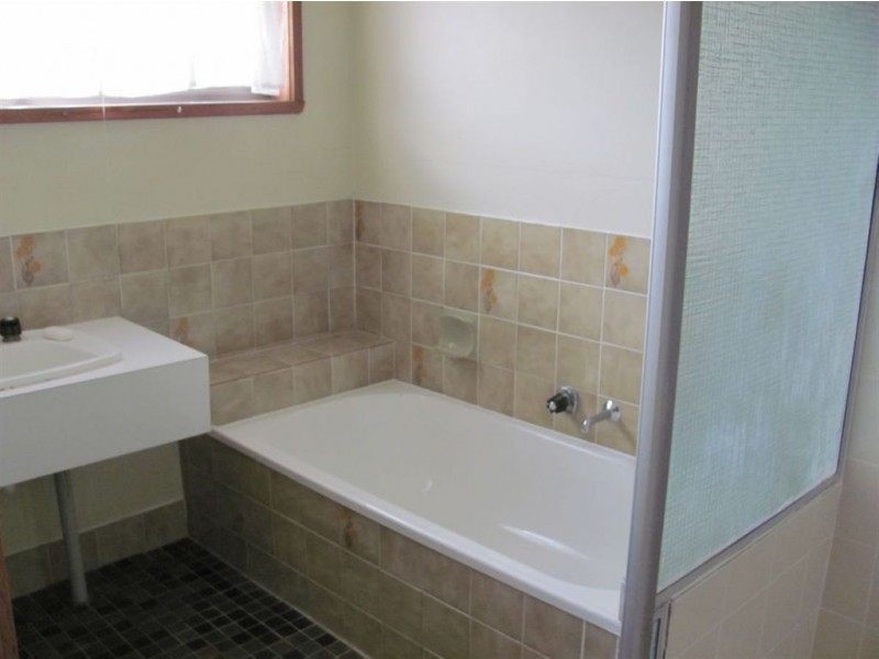 16 Stirbeck St, Holbrook NSW 2644