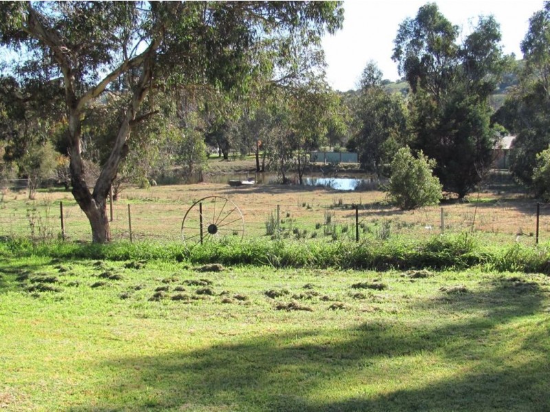 91 Edward  Street, Woomargama NSW 2644