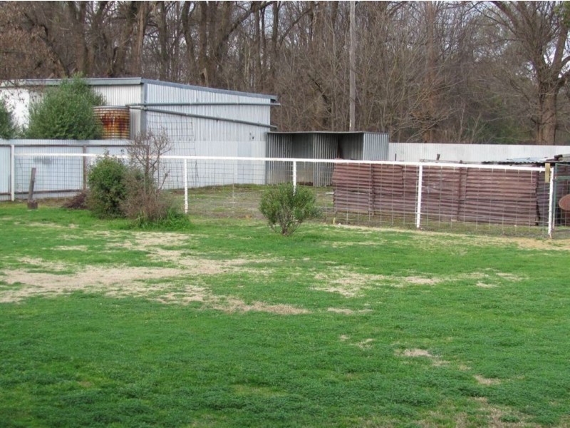 16 Byng, Holbrook NSW 2644