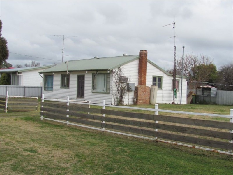 19 Gundagai Street, Holbrook NSW 2644