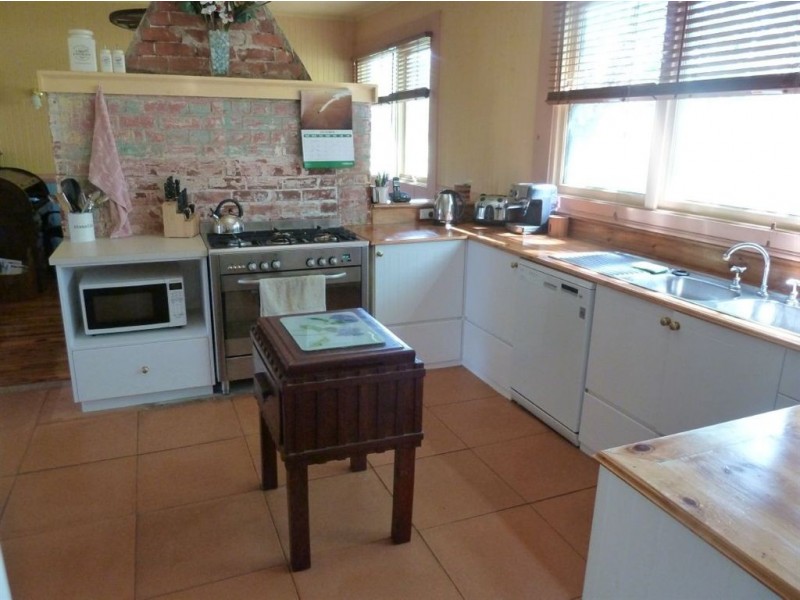 133 Jingellic Road, Holbrook NSW 2644