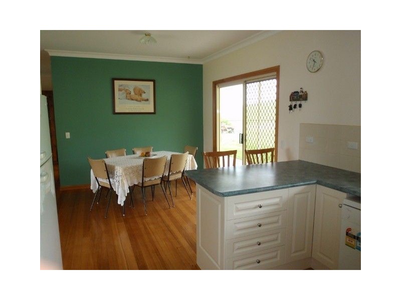 10918 Murray River Road, Tintaldra VIC 3708