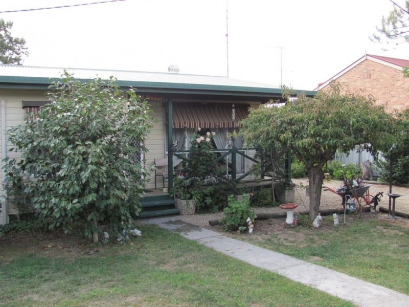 27 Vine Street, Holbrook NSW 2644