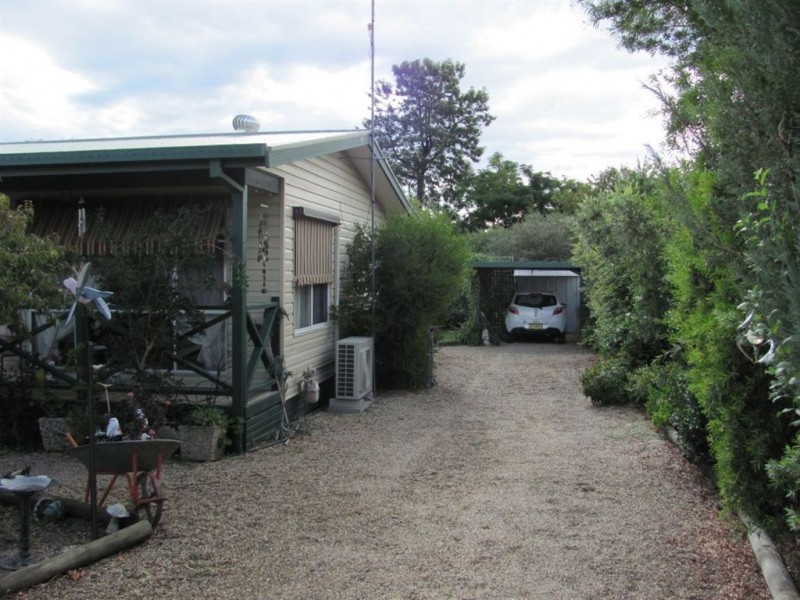 27 Vine Street, Holbrook NSW 2644