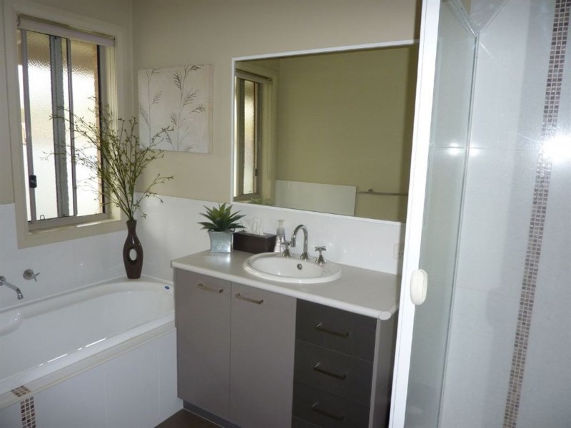 20 Young Street, Holbrook NSW 2644