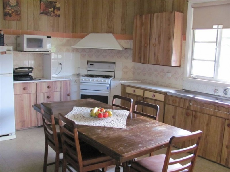 8 Spring Street, Holbrook NSW 2644