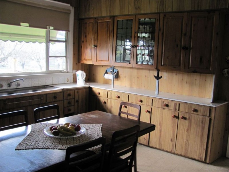 8 Spring Street, Holbrook NSW 2644