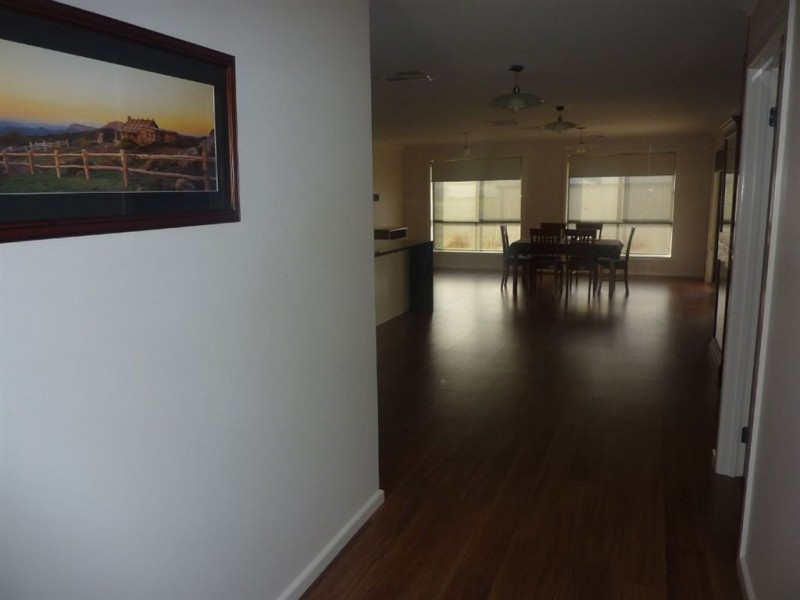 53 Wallace Street, Holbrook NSW 2644