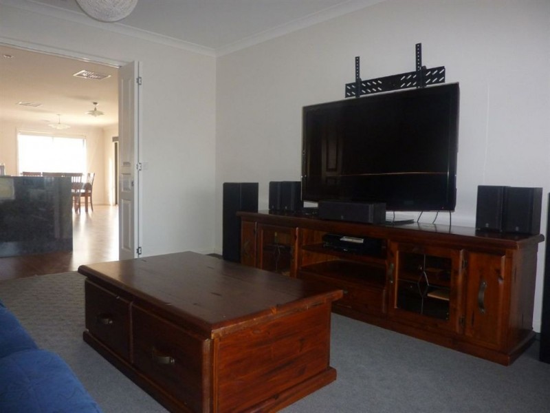 53 Wallace Street, Holbrook NSW 2644