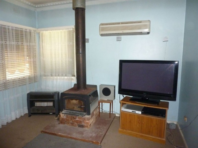 8 Gordon Street, Culcairn NSW 2660