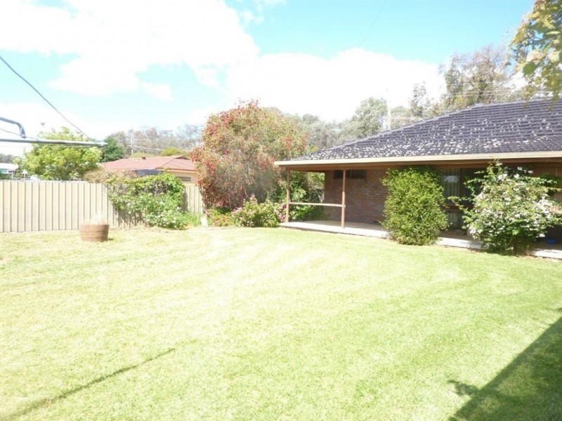 110 Balfour Street, Culcairn NSW 2660
