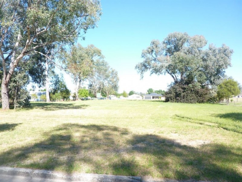 1-3 Croft Street, Holbrook NSW 2644