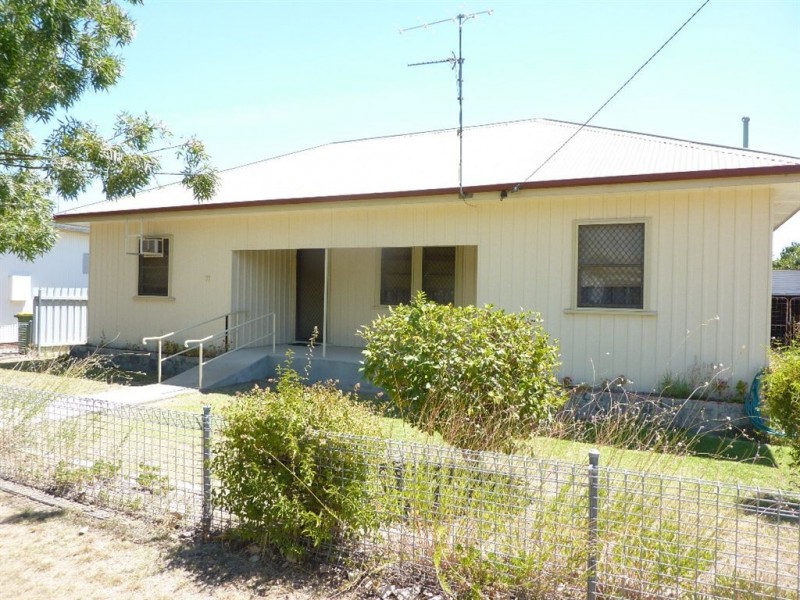 77 Peel Street, Holbrook NSW 2644