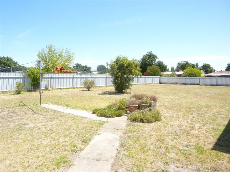 77 Peel Street, Holbrook NSW 2644
