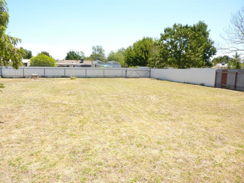 77 Peel Street, Holbrook NSW 2644