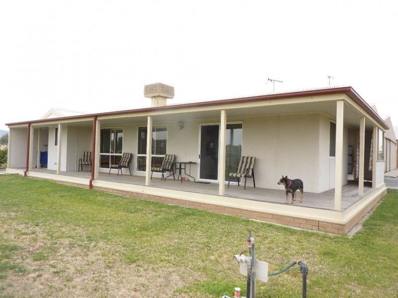 377 Wagga Rd, Holbrook NSW 2644