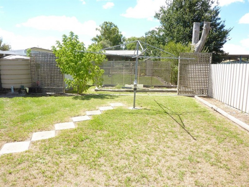 61 Young Street, Holbrook NSW 2644