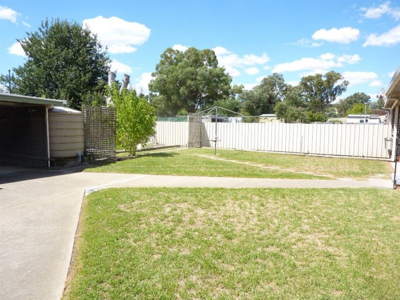 61 Young Street, Holbrook NSW 2644