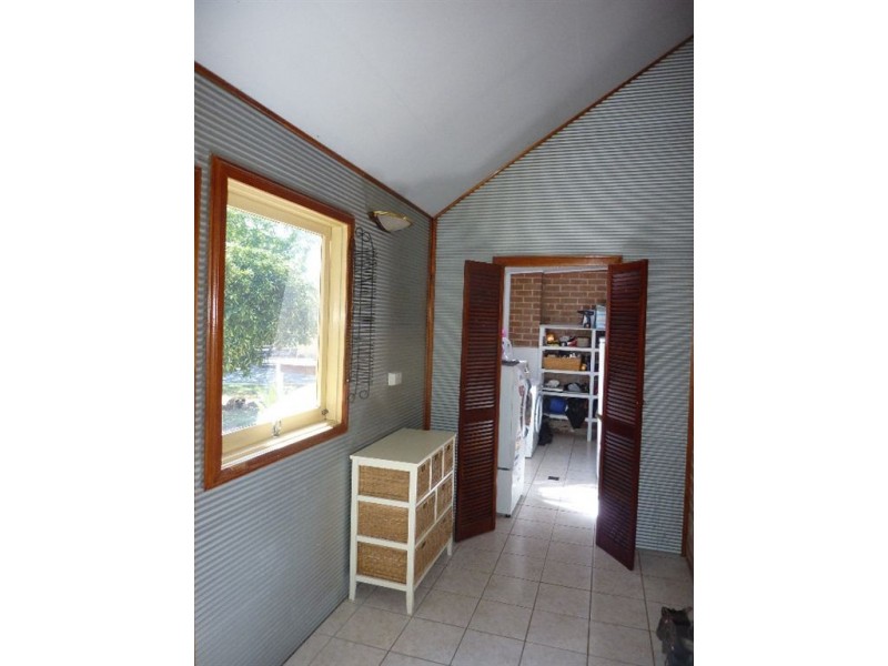 185 Albury Street, Holbrook NSW 2644