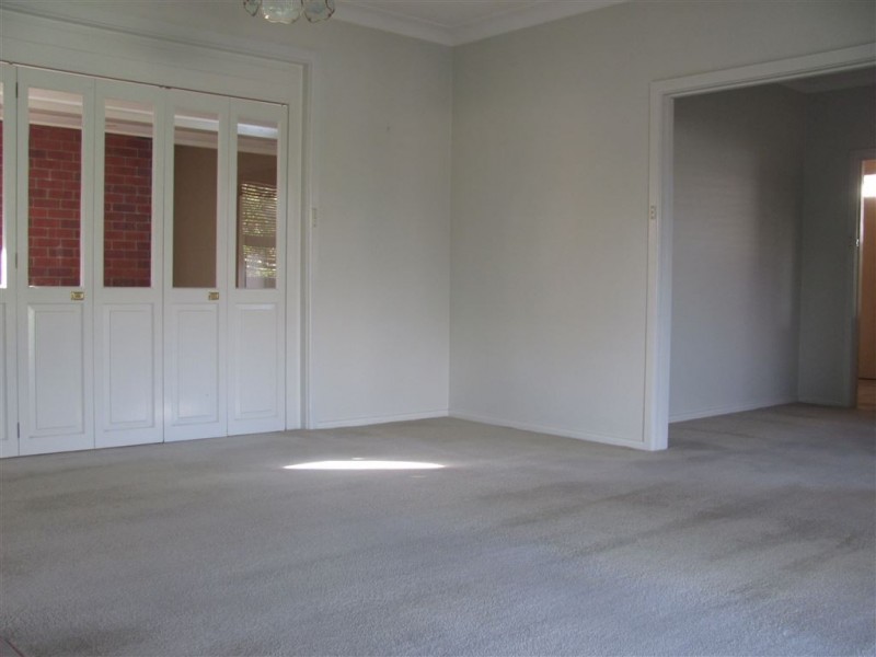 45 Young Street, Holbrook NSW 2644