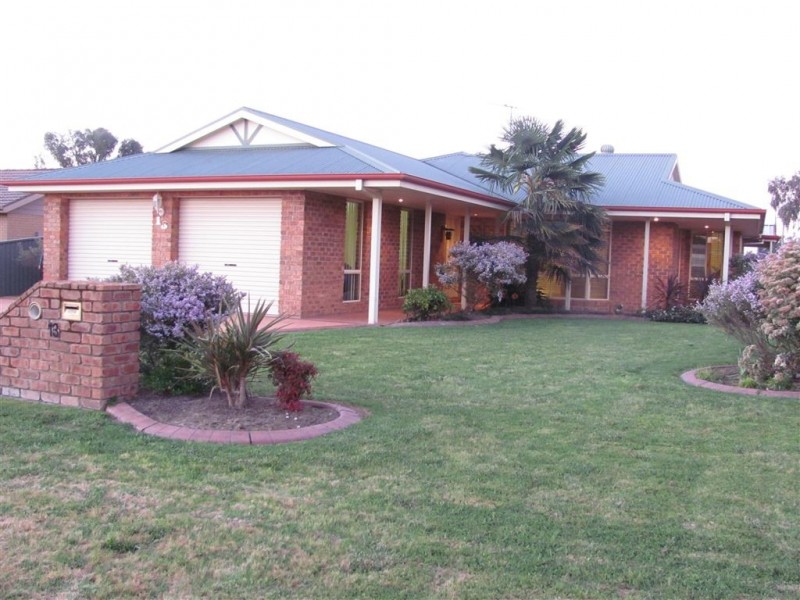 13 Murdoch Street, Holbrook NSW 2644