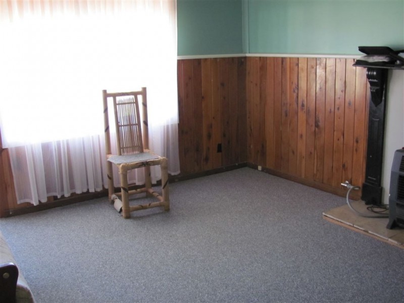 150 Albury Street, Holbrook NSW 2644