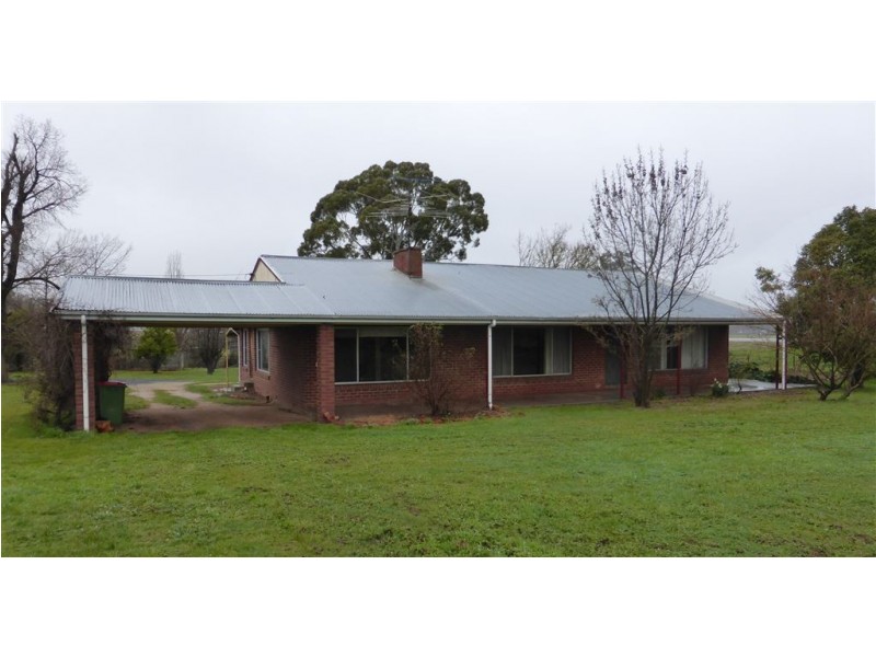 “Mile End” Pinnabar Road, Holbrook NSW 2644