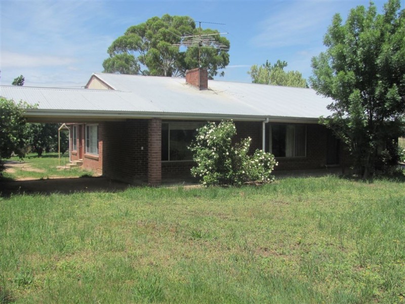 “Mile End” Pinnabar Road, Holbrook NSW 2644