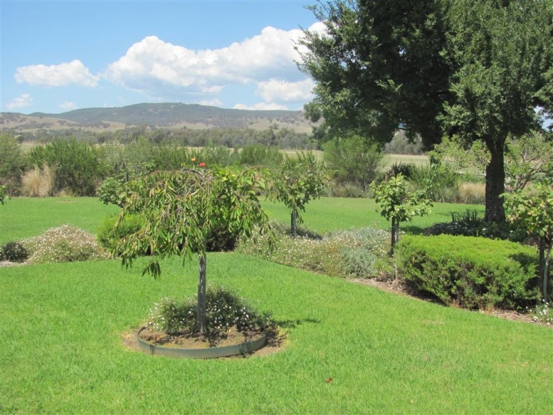Tumbarook, 32 Corrys Lane, Holbrook NSW 2644