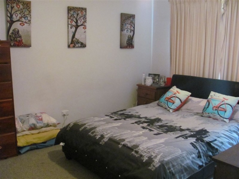 8 Thomas Place, Culcairn NSW 2660