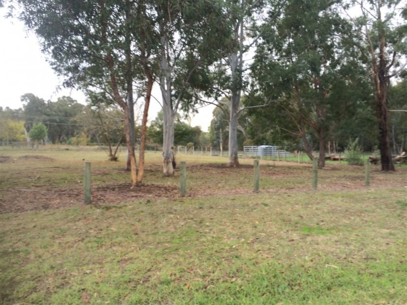 65,67 Macinnes Street, Holbrook NSW 2644