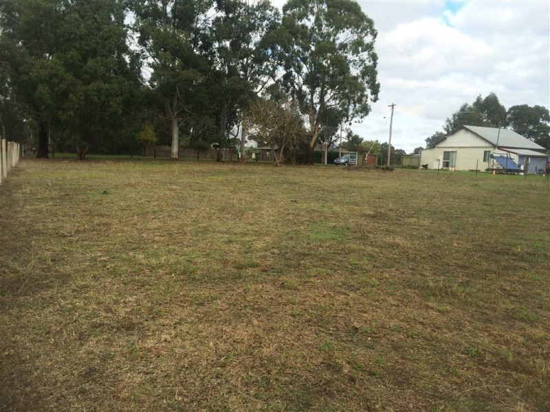 65,67 Macinnes Street, Holbrook NSW 2644