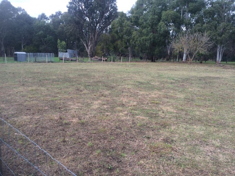 65,67 Macinnes Street, Holbrook NSW 2644