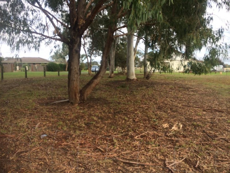 65,67 Macinnes Street, Holbrook NSW 2644