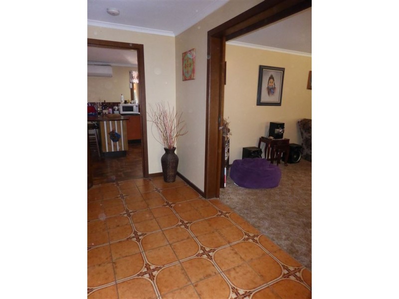 1 McLaurin Cresent, Holbrook NSW 2644