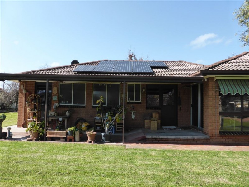 171 Albury Street, Holbrook NSW 2644