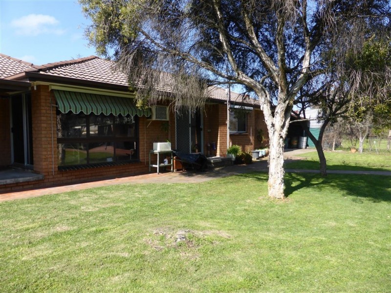 171 Albury Street, Holbrook NSW 2644