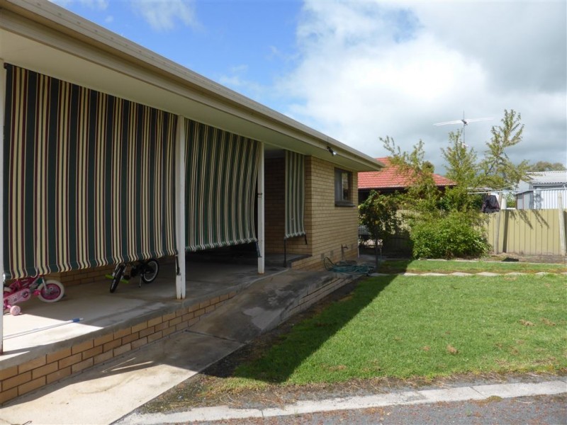 15 Gundagai Street, Holbrook NSW 2644