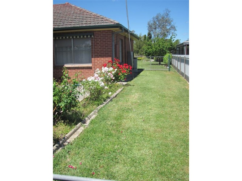 28 Peel Street, Holbrook NSW 2644